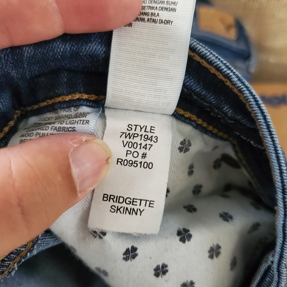 Lucky Brand Bridgette Skinny Size 6/28 Medium Wash Raw Hem High Rise - Picture 6 of 10